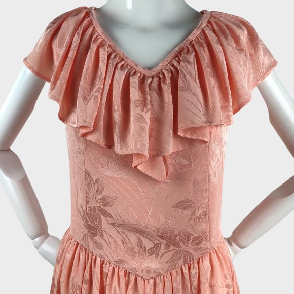 Vintage 1980s Shell Pink Tea Dress Floral Damask Ruffle Neckline Open Tie Back M - Picture 3 of 16
